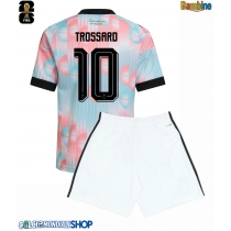Maglie da calcio Belgio Leandro Trossard #10 Seconda Maglia Bambino Mondiali 2026  Manica Corta + Pantaloni corti)